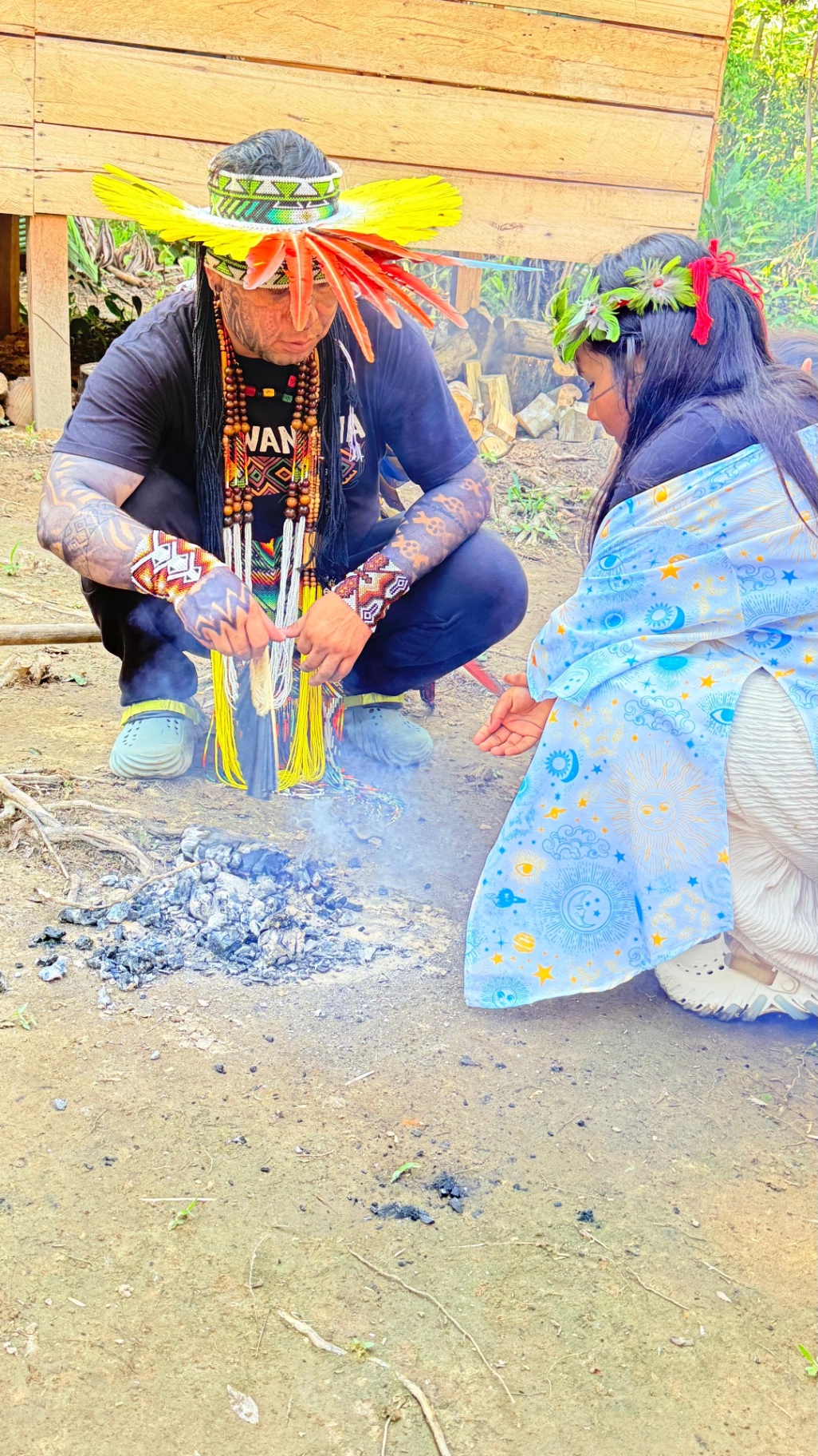 Yawanawá ceremony with sacred smoke and prayer